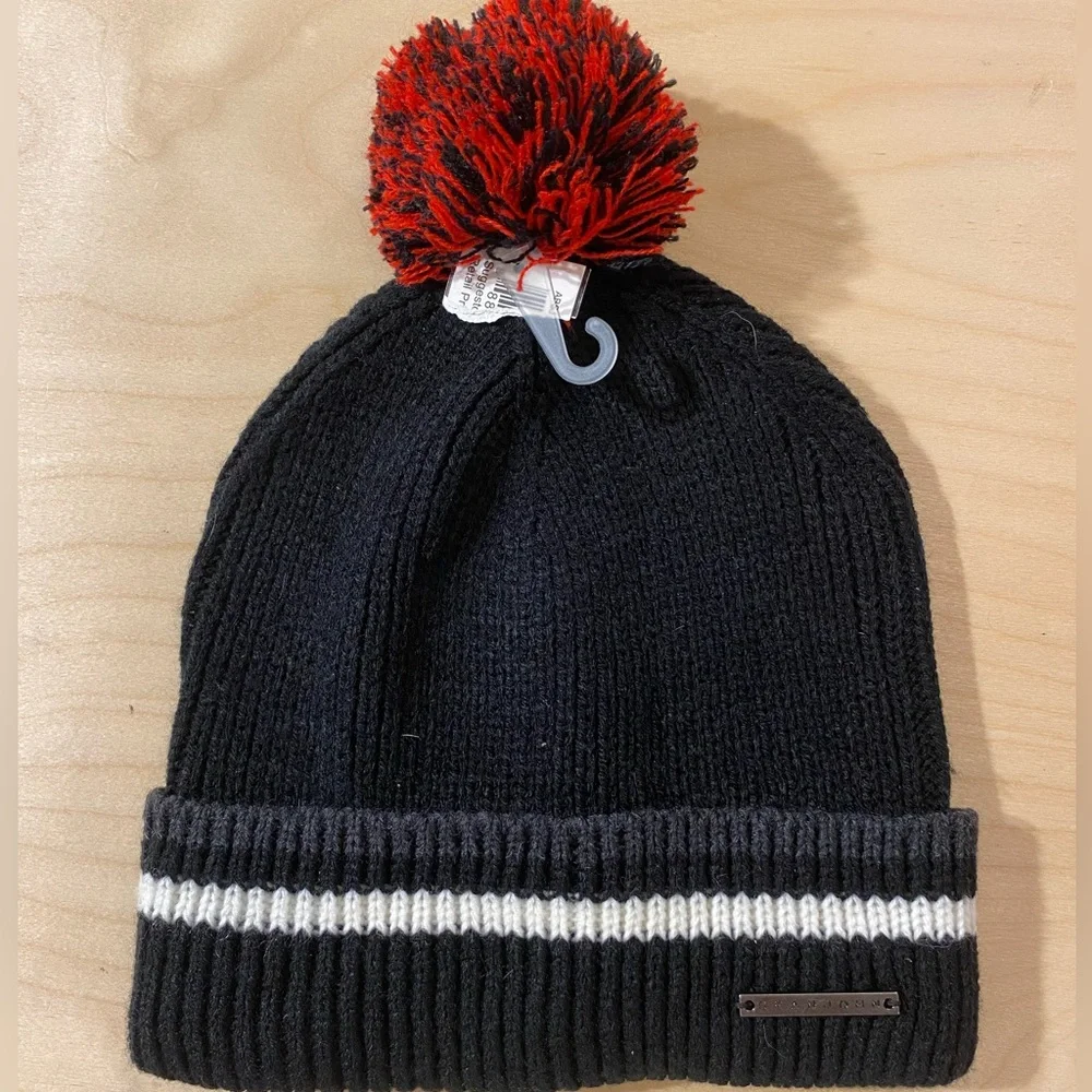 Sean John Toboggan (AM) - Picture 2 of 7